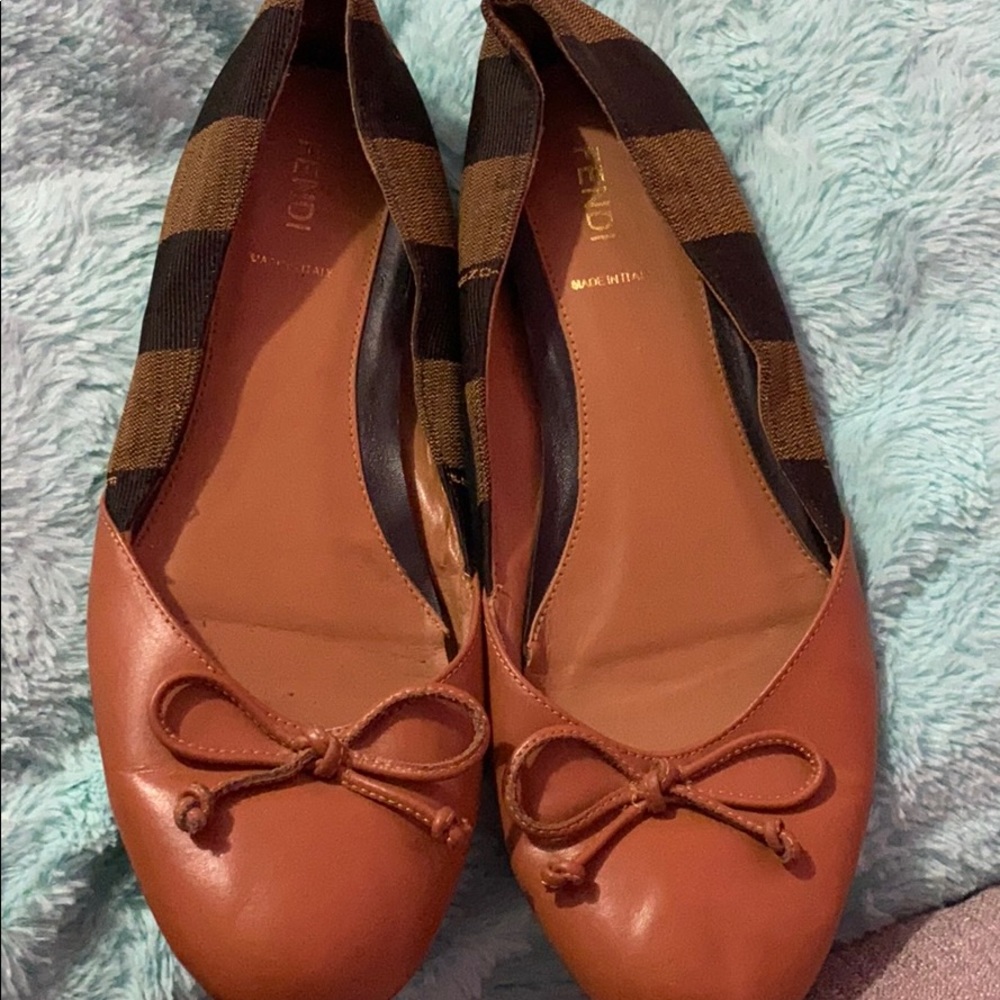 Fendi Flats! WILLING TO NEGOTIATE